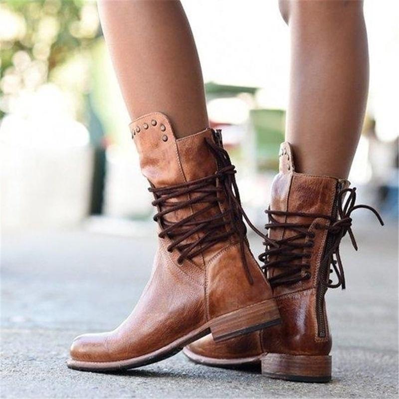 Camille | Botines Media Pierna con Tachuelas Vintage