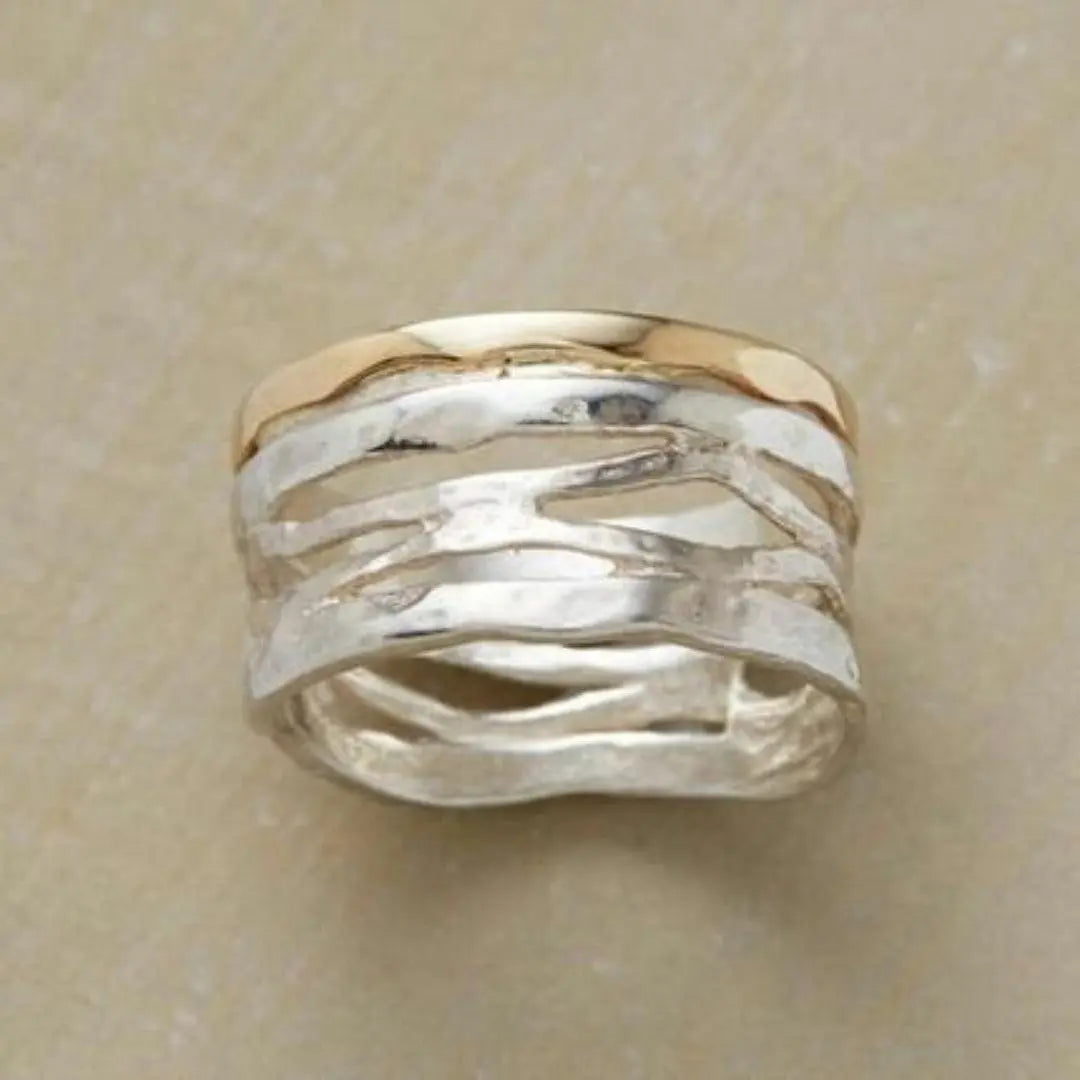Anillo Vintage Calado en Oro y Plata
