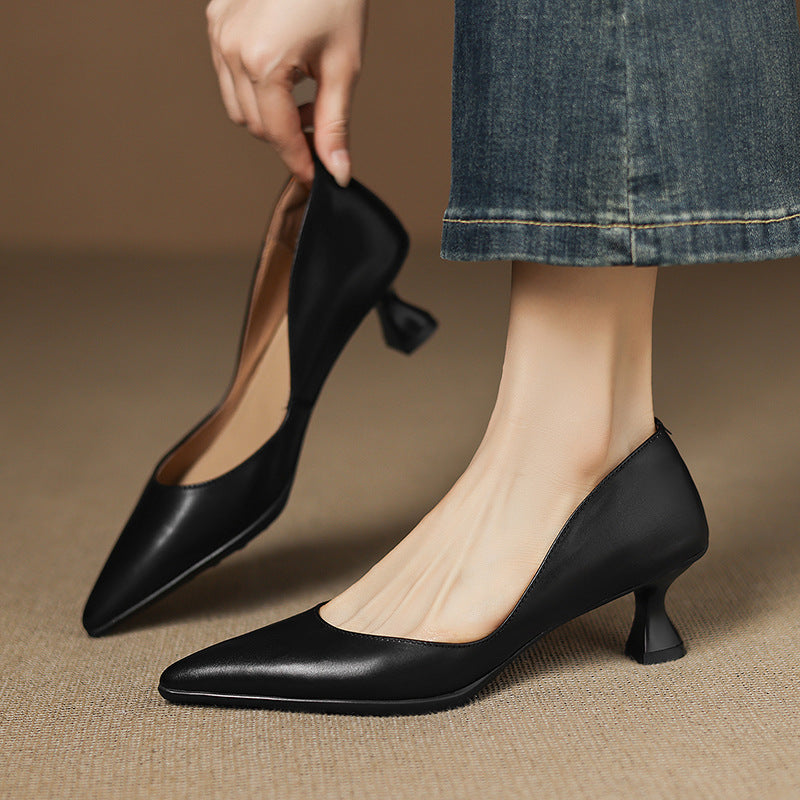 Tacones Kitten de Cuero Calenne
