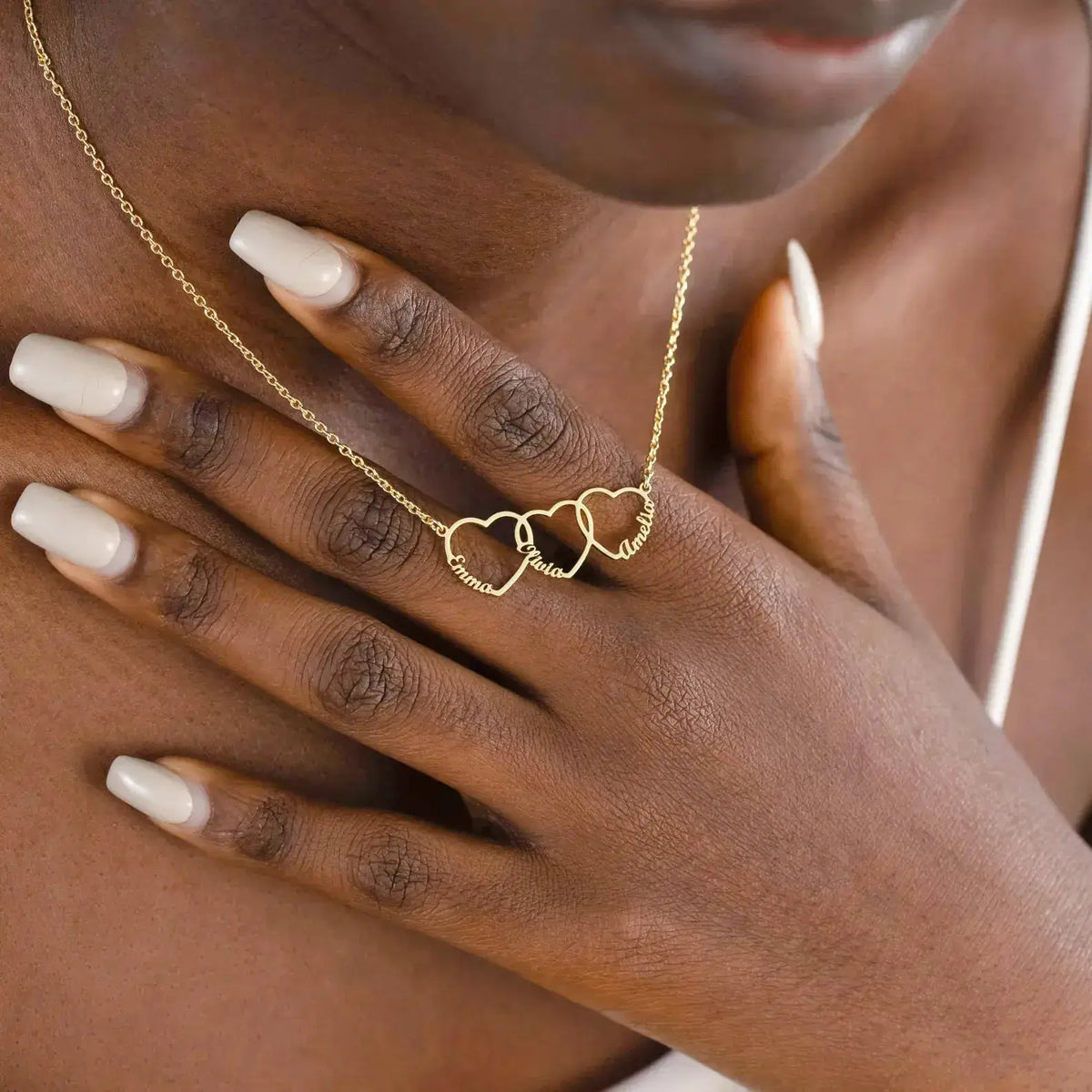 Collar de Nombre con Corazón Personalizado