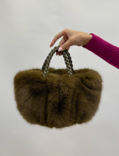 Daniela – Bolso Cubo de Diseño Contemporáneo y Gran Capacidad
