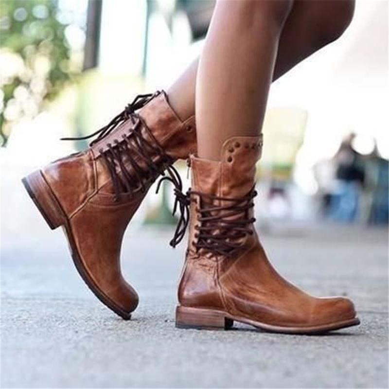 Camille | Botines Media Pierna con Tachuelas Vintage