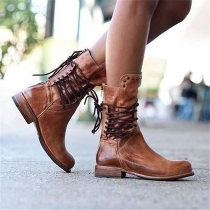 Camille | Botines Media Pierna con Tachuelas Vintage
