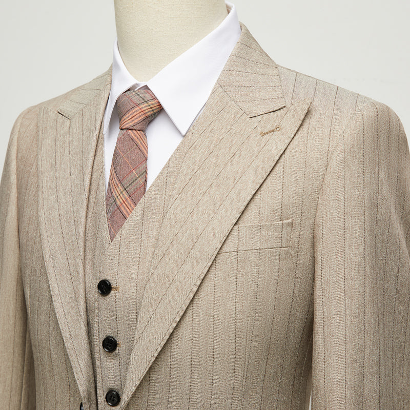 Traje de Tres Piezas Tommy Beige