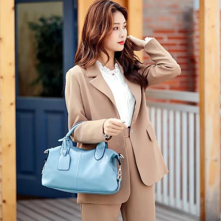 Damiana – Bolso de Bandolera de Viaje Elegante en Color Liso