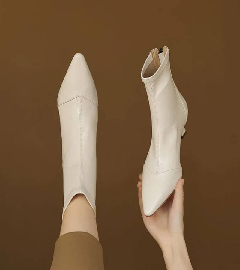 | Bottines en cuero a talon elegante