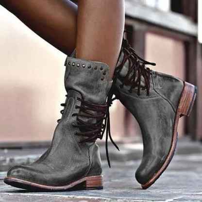 Camille | Botines Media Pierna con Tachuelas Vintage