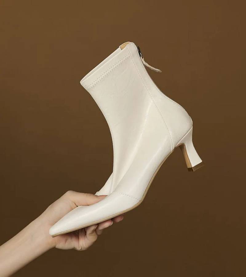 | Bottines en cuero a talon elegante