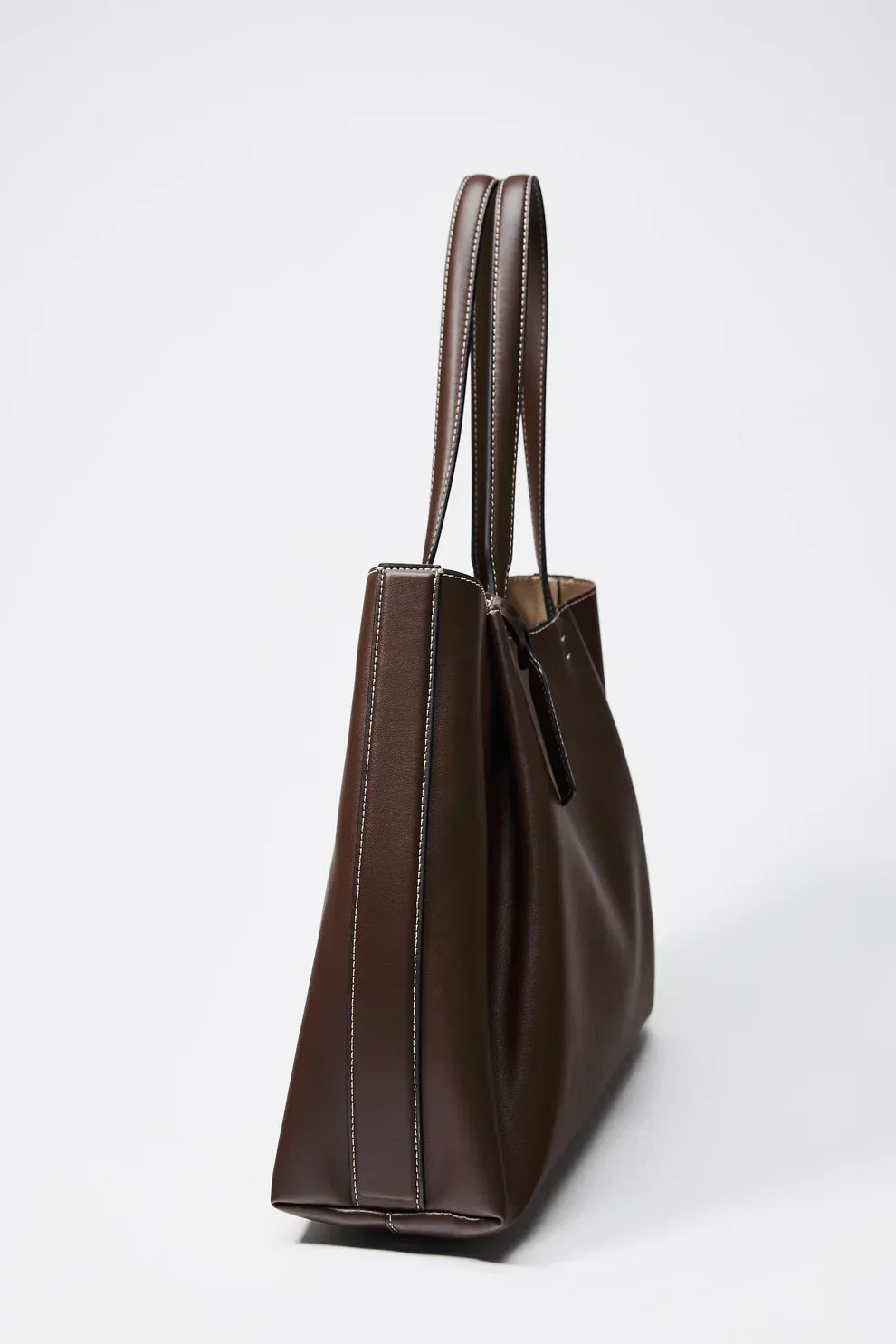 Elda – Bolso de Hombro Exclusivo de Línea Moderna