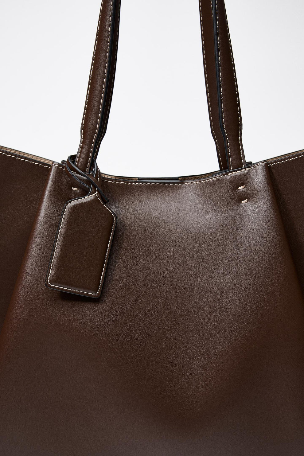 Elda – Bolso de Hombro Exclusivo de Línea Moderna