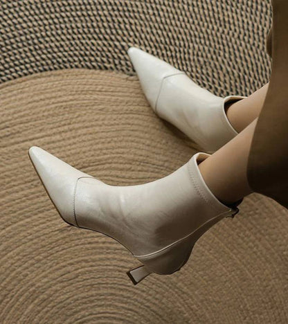 | Bottines en cuero a talon elegante