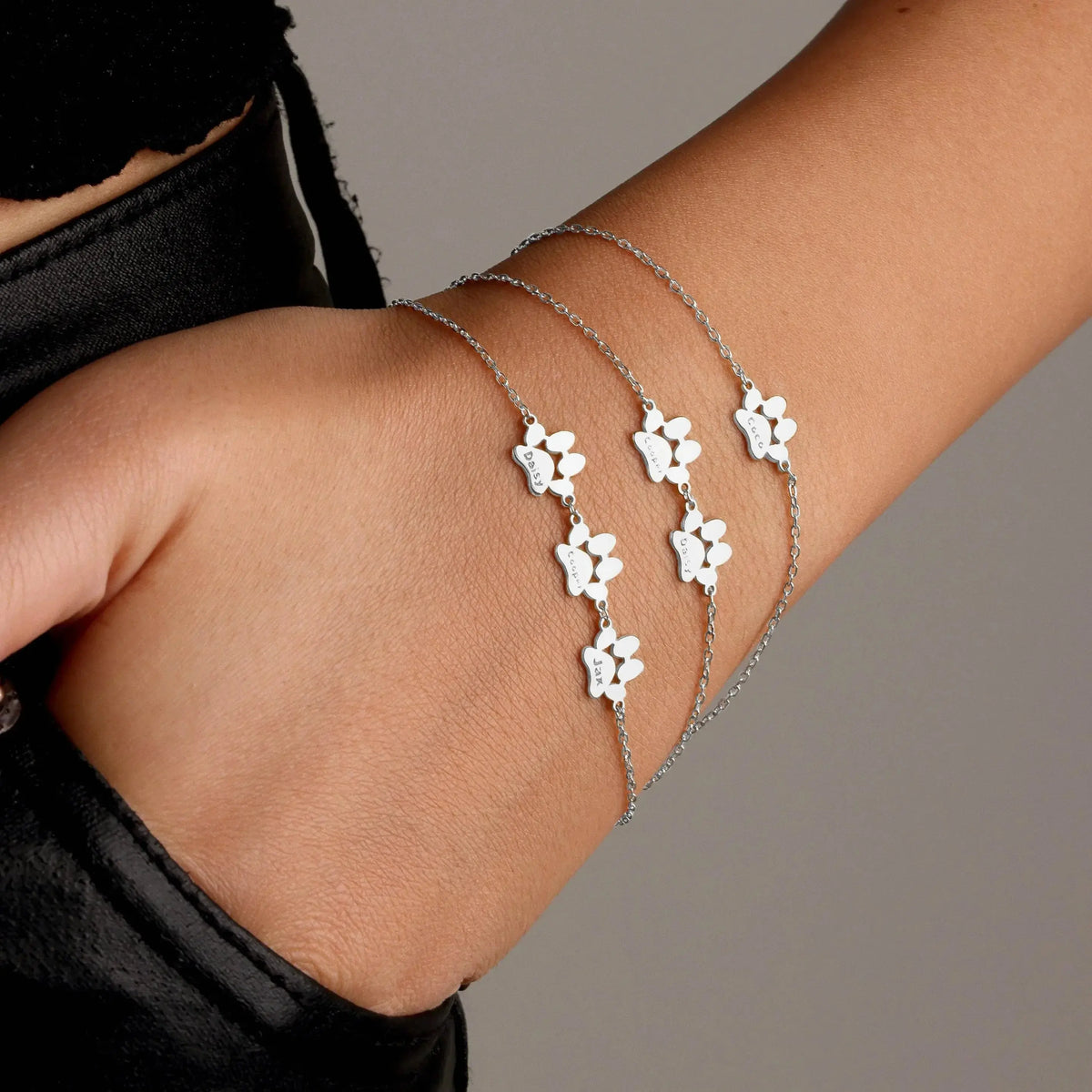 Pulsera de Nombre con Huellas Personalizada