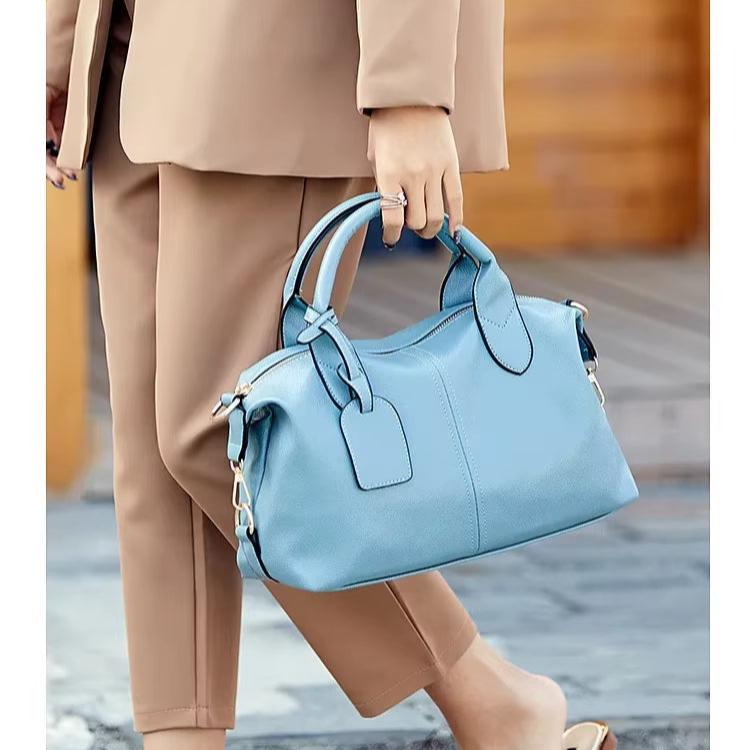 Damiana – Bolso de Bandolera de Viaje Elegante en Color Liso
