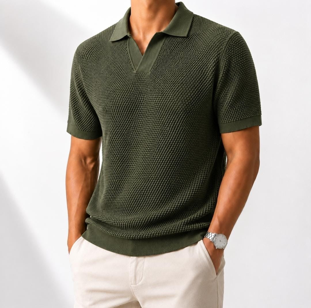 Camiseta de Algodón Premium con Cuello en V Ramon