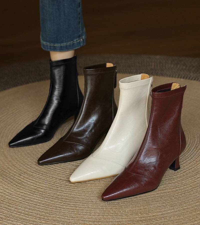 | Bottines en cuero a talon elegante