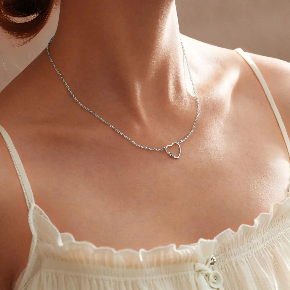 Collar de Nombre con Corazón Personalizado