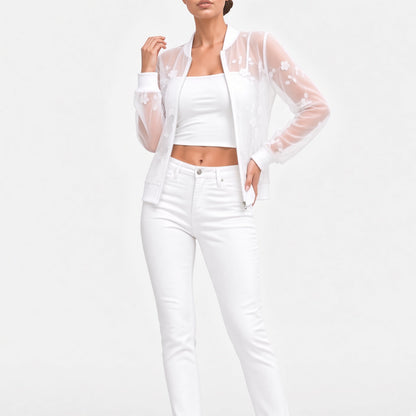 Chaqueta Aveloria™ Transparente Bordada – Elegancia Delicada