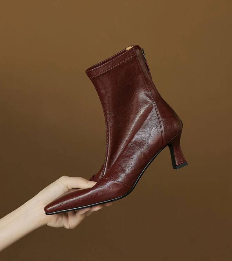 | Bottines en cuero a talon elegante