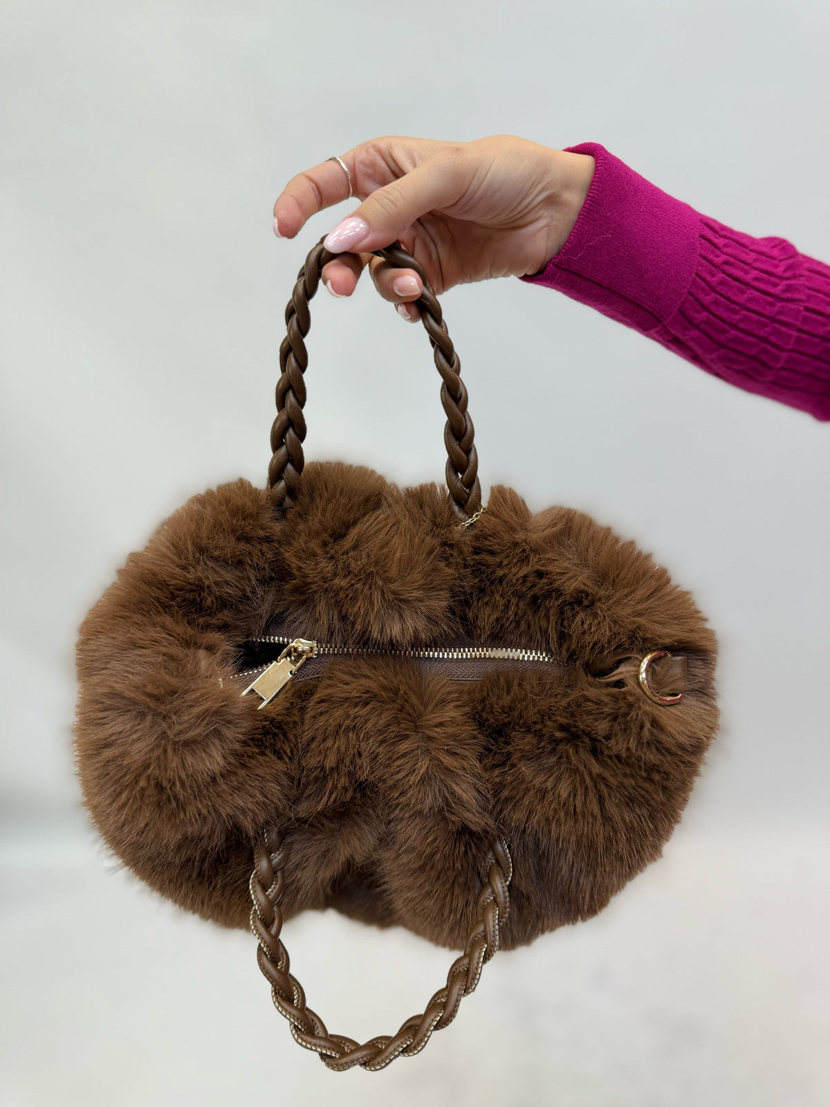 Daniela – Bolso Cubo de Diseño Contemporáneo y Gran Capacidad