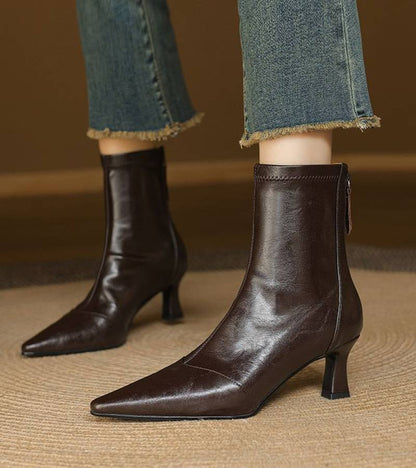 | Bottines en cuero a talon elegante