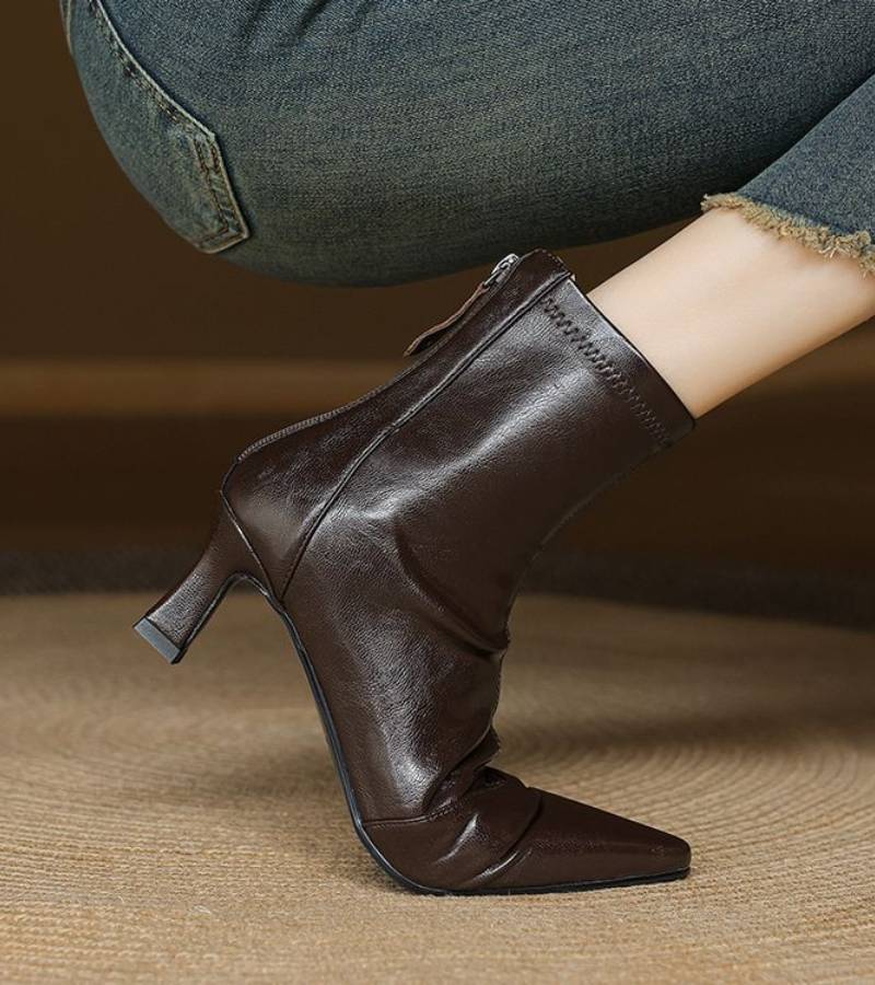 | Bottines en cuero a talon elegante