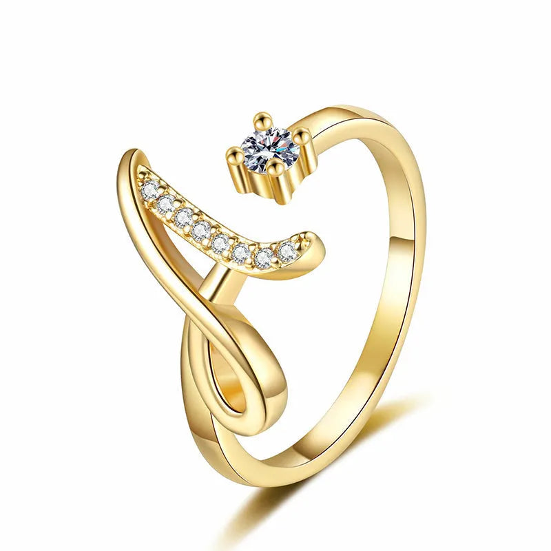 Anillo Lumévara™ de Corazón con Inicial – Personalizado y Elegante