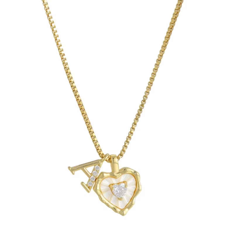 Élisara™ — Collar Corazón Personalizado Elegancia Eterna