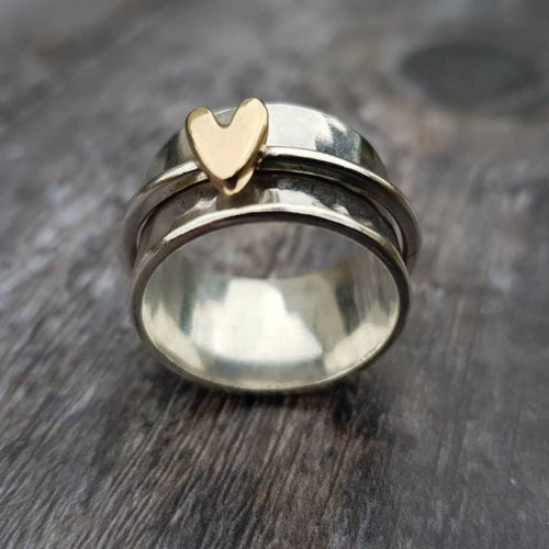 ANILLO DE PLATA CON CORAZÓN DORADO