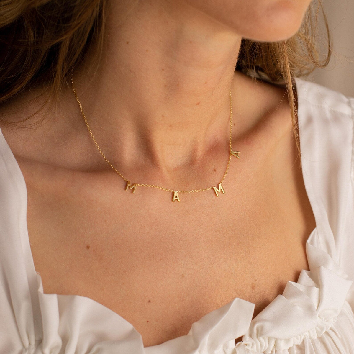 Collar de Letras Espaciadas Personalizado