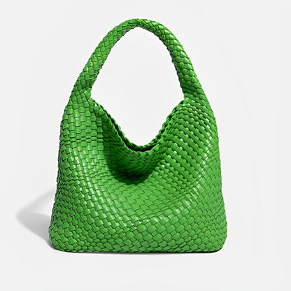 Cristina – Bolso Cubo de Línea Suave y Acabado Cuidado