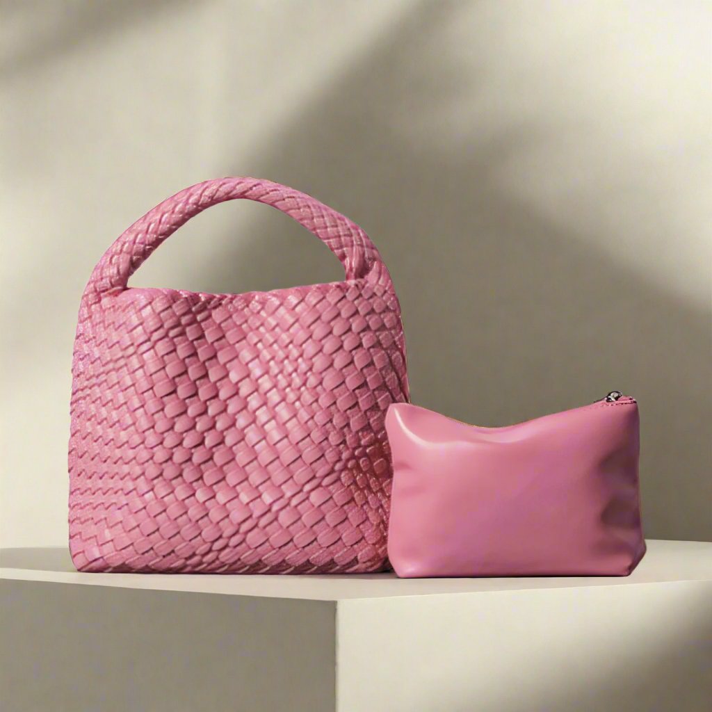 Cristina – Bolso Cubo de Línea Suave y Acabado Cuidado