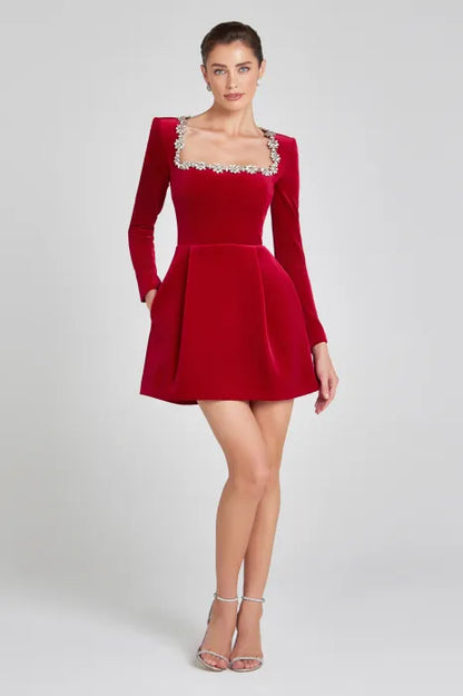 Vestido corto de terciopelo