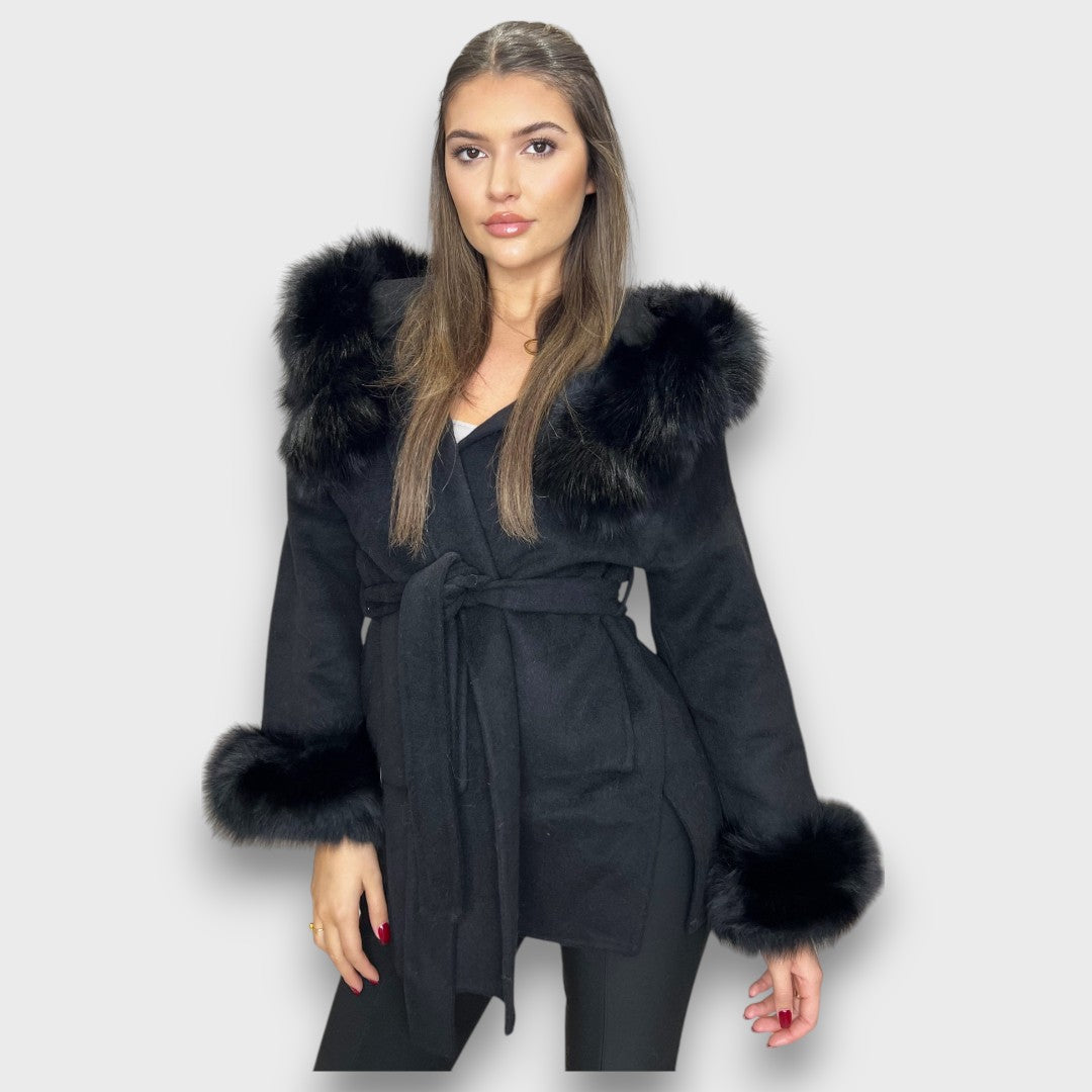 Cartelle – Abrigo de cachemira con capucha y detalles de pelo