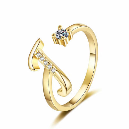 Anillo Lumévara™ de Corazón con Inicial – Personalizado y Elegante