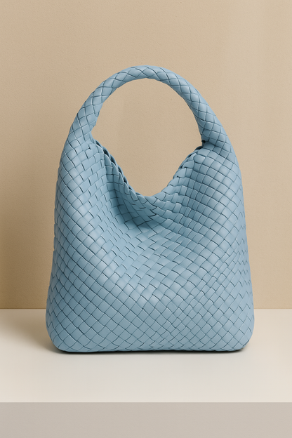 Cristina – Bolso Cubo de Línea Suave y Acabado Cuidado