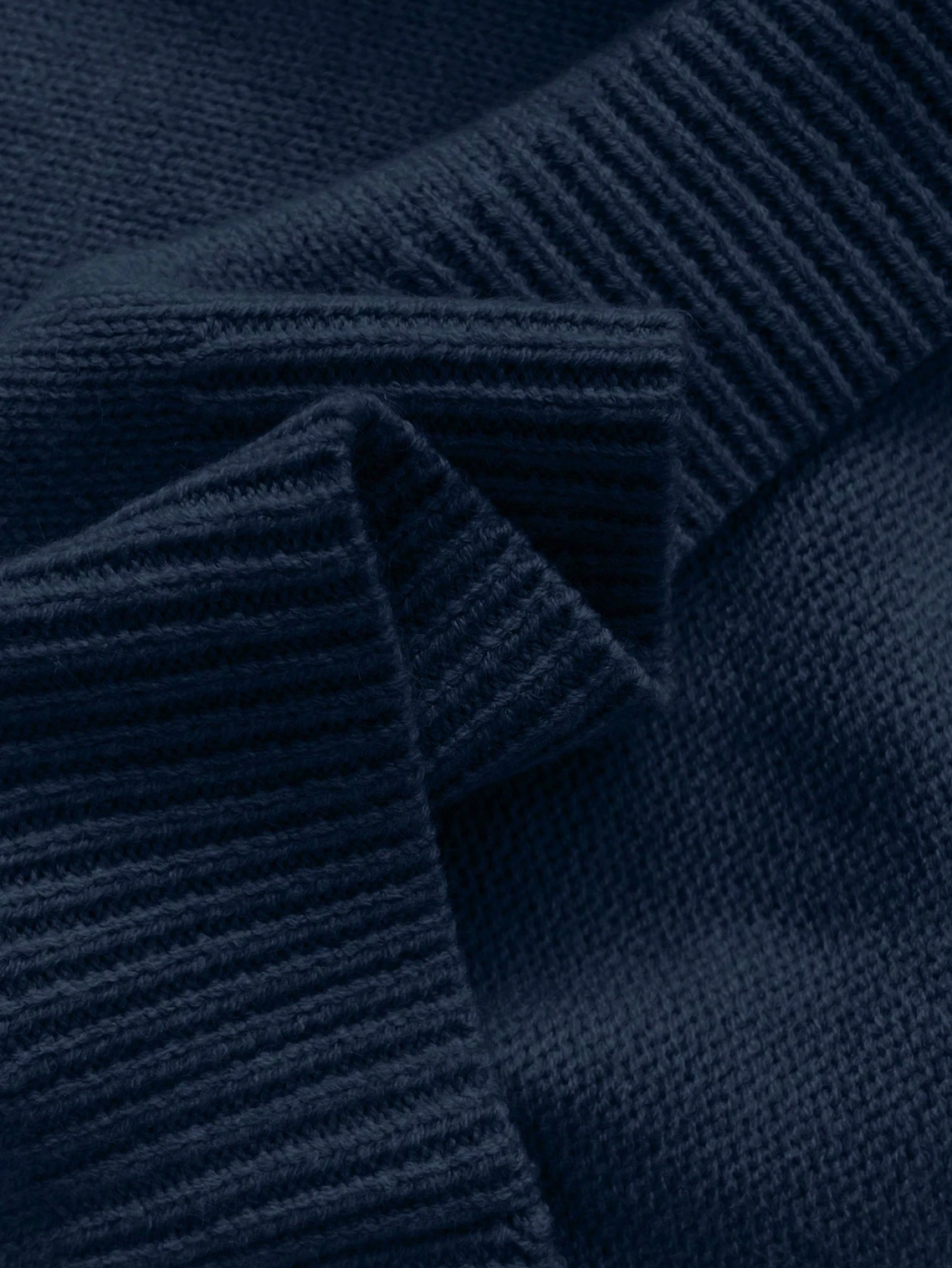 Céline™ | Jersey Chic de Punto con Cuello de Encaje Elegante