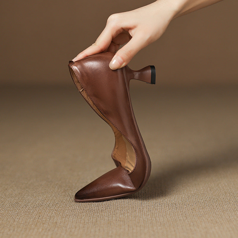 Tacones Kitten de Cuero Calenne