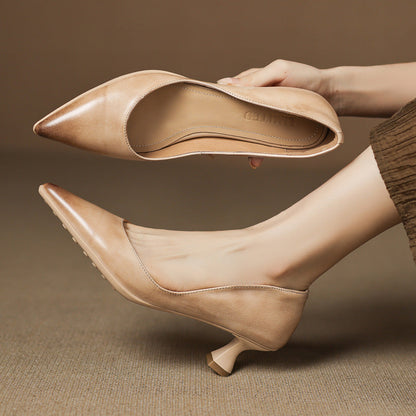 Tacones Kitten de Cuero Calenne