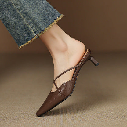Cris | Mules de Punta con Tiras Cruzadas