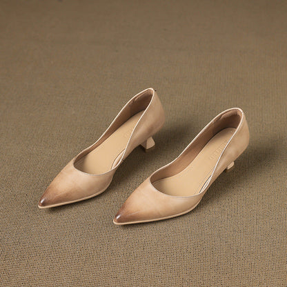 Tacones Kitten de Cuero Calenne