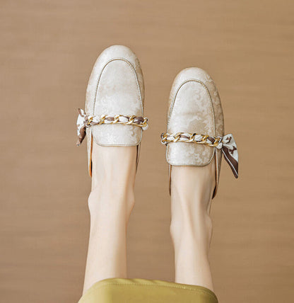Marisa | Mules Mocasín con Cadena Decorativa