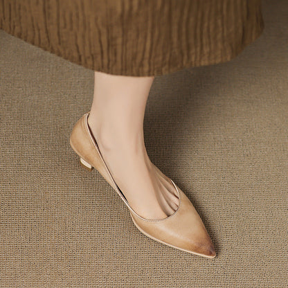 Tacones Kitten de Cuero Calenne