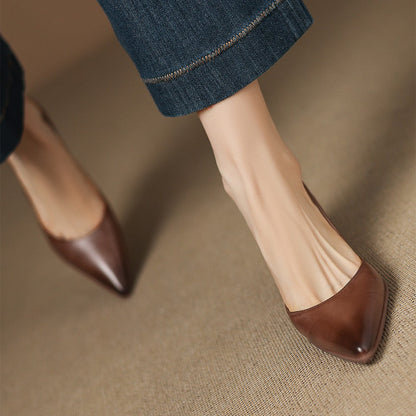 Tacones Kitten de Cuero Calenne