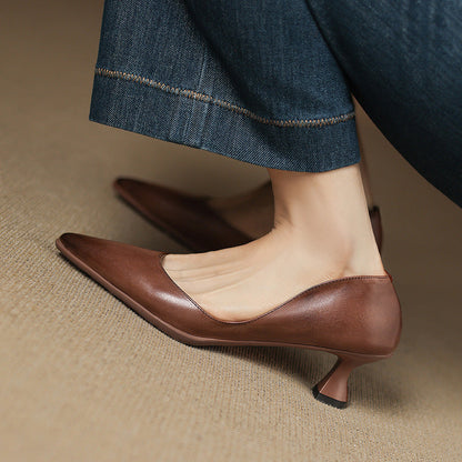 Tacones Kitten de Cuero Calenne