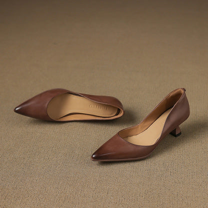 Tacones Kitten de Cuero Calenne