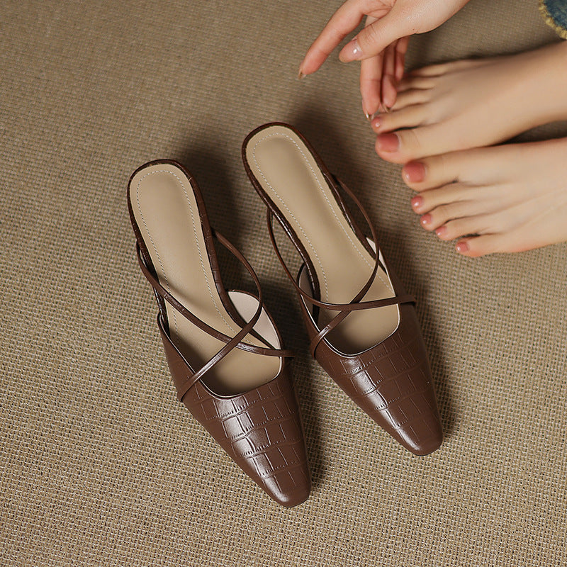 Cris | Mules de Punta con Tiras Cruzadas