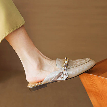 Marisa | Mules Mocasín con Cadena Decorativa