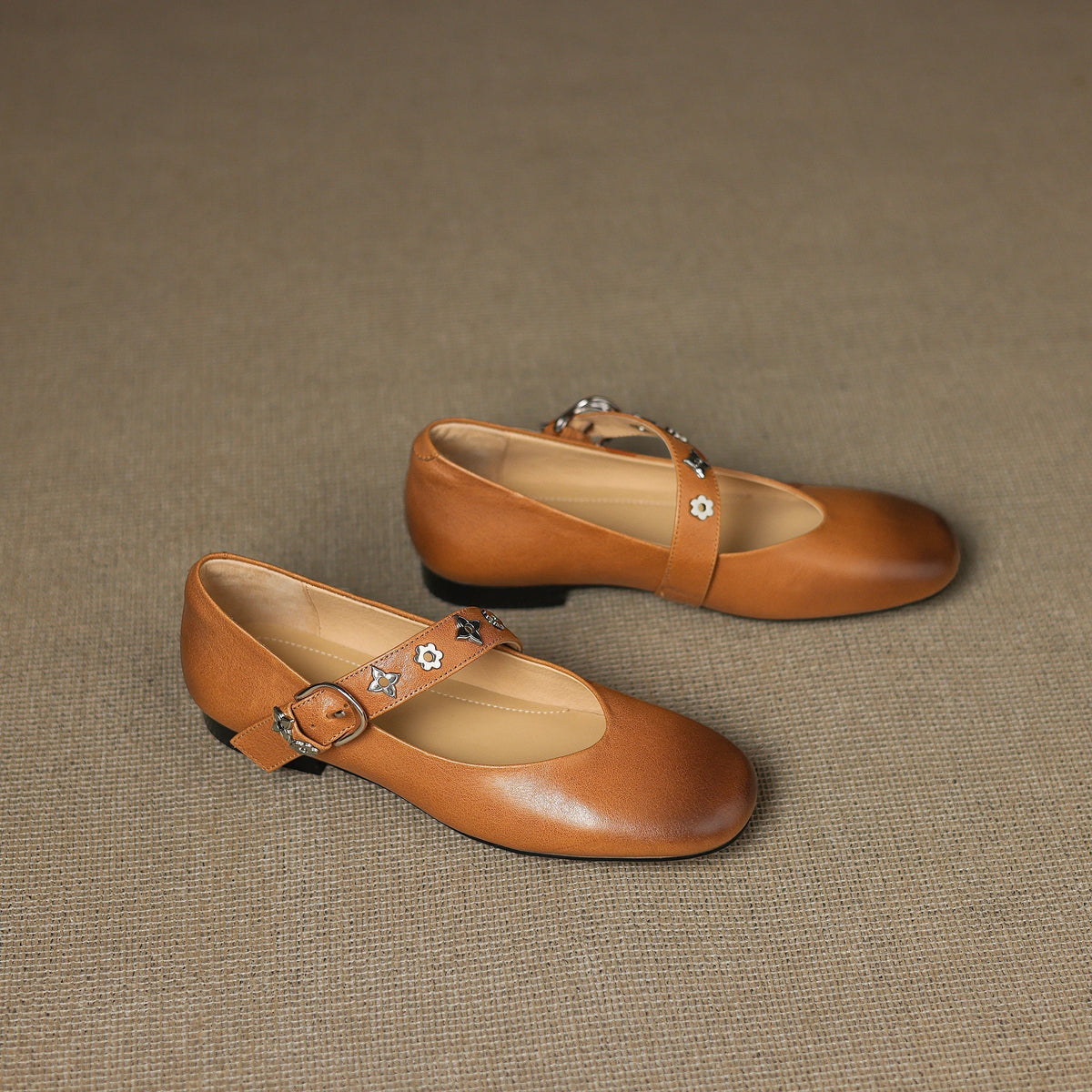 Kylen | Bailarinas Mary Jane con Tachuelas
