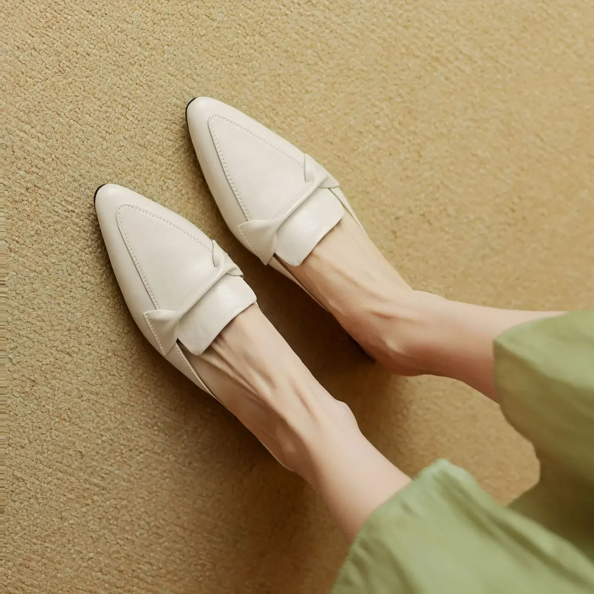 Marcella | Mules de Punta con Lazo