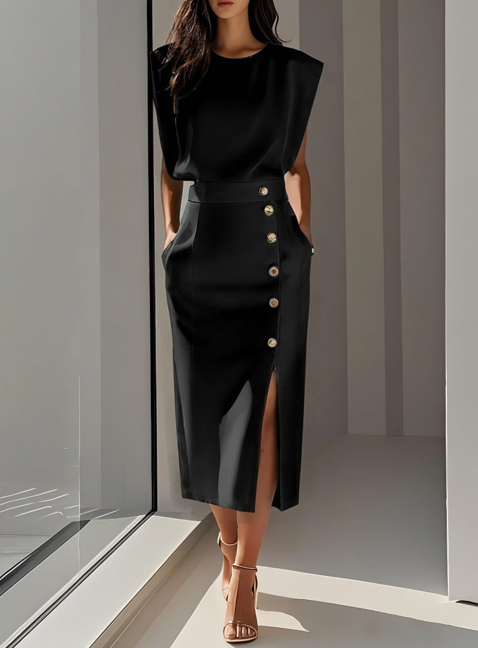 Vestido midi ajustado con botones dorados